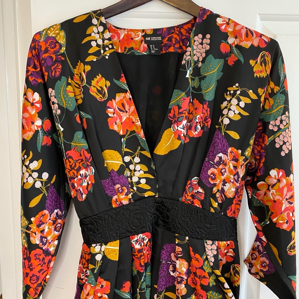 ✨Sale✨H&M Conscious Collection Floral Kimono Dress